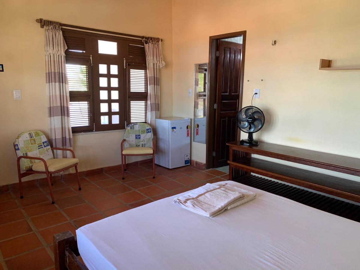 Morro Branco Suites - Hospedaria Morro Branco เบเบรีเบ ภายนอก รูปภาพ