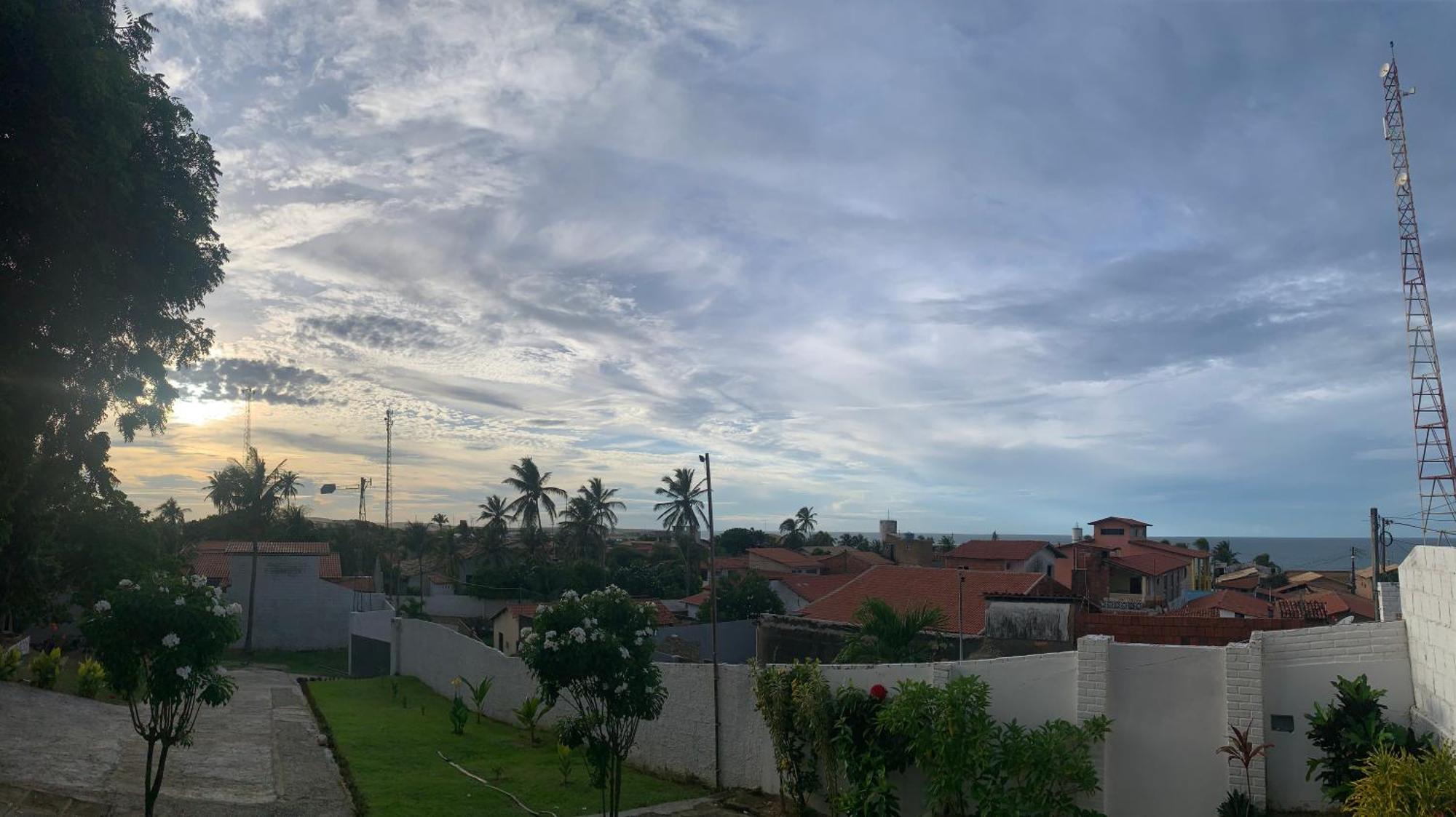 Morro Branco Suites - Hospedaria Morro Branco เบเบรีเบ ภายนอก รูปภาพ